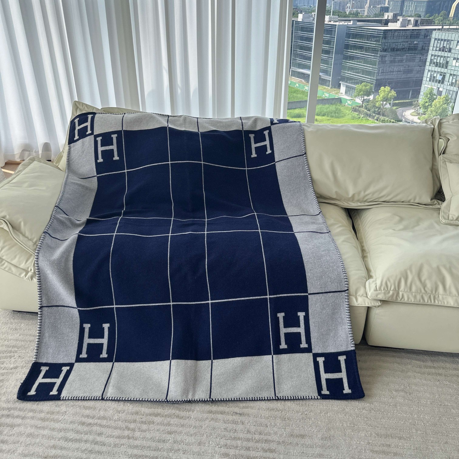 [TOP] HERMES Woolen Blanket 1400g 170x135cm - Navy Blue