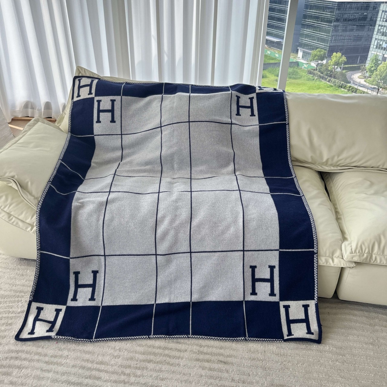 [TOP] HERMES Woolen Blanket 1400g 170x135cm - Navy Blue