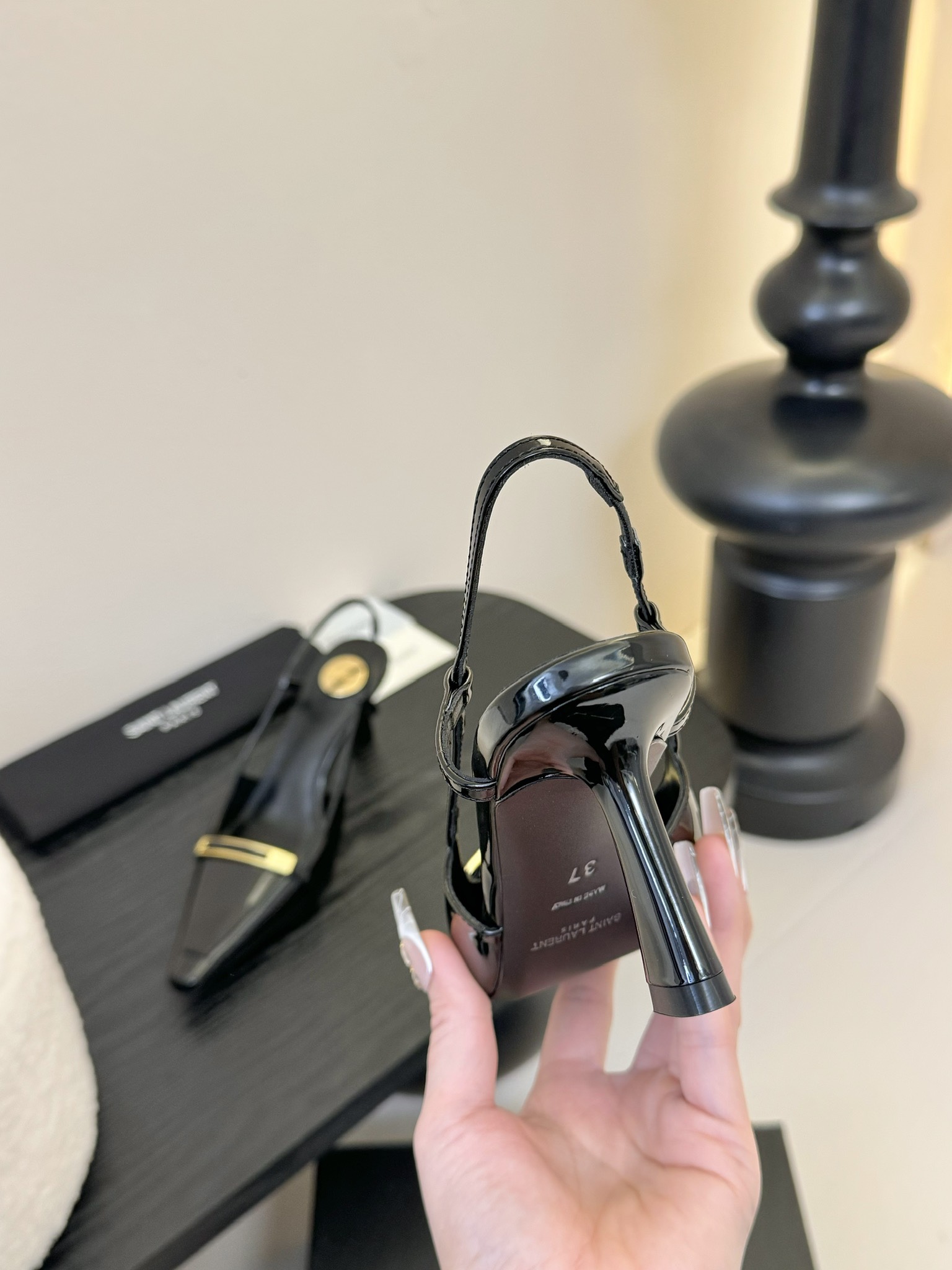 [TOP] Yves Saint Laurent YSL  High Heels - Black