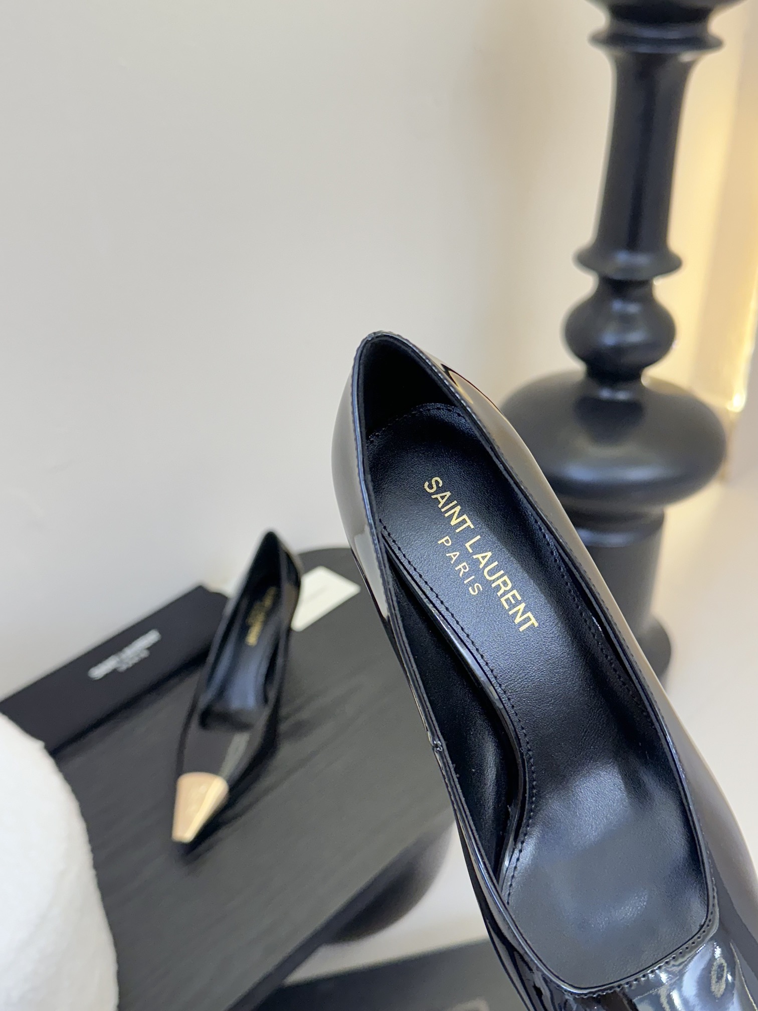 [TOP] Yves Saint Laurent YSL High Heel Pumps - Black