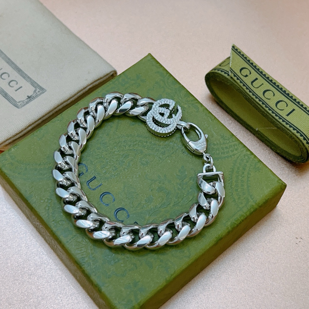 [TOP] GUCCI Men's Classic Bracelet - Silver