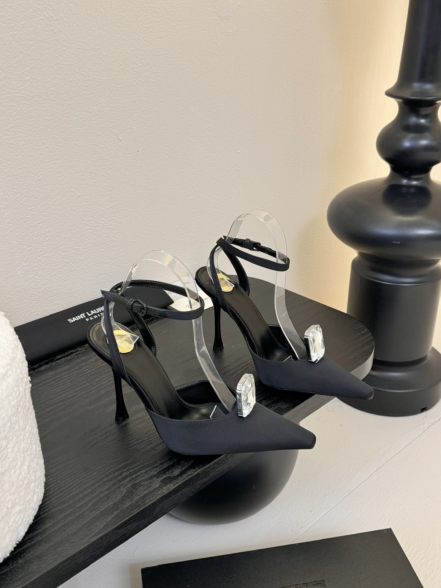 [TOP] Yves Saint Laurent YSL  High Heels - Black