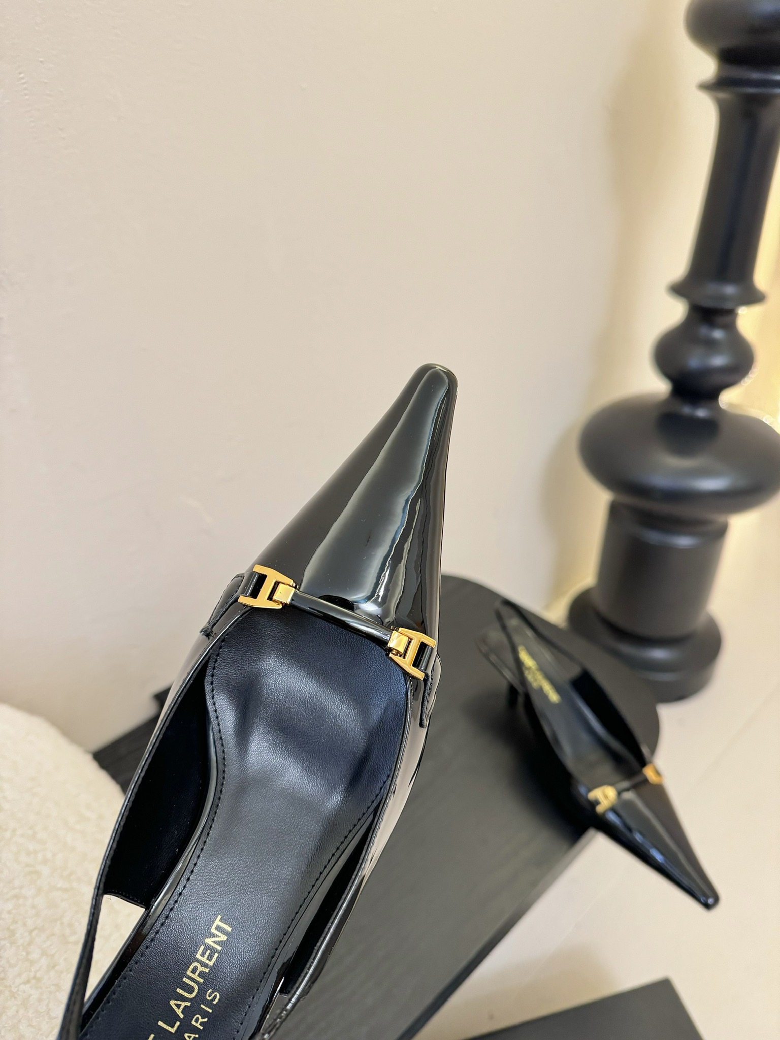[TOP] Yves Saint Laurent YSL Mules - Black