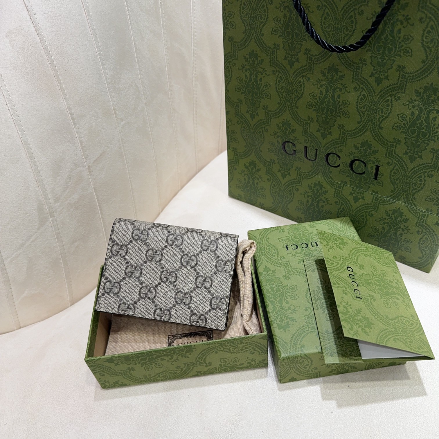 [TOP] GUCCI GG Short Wallets 11*8.5*3cm - Monogram