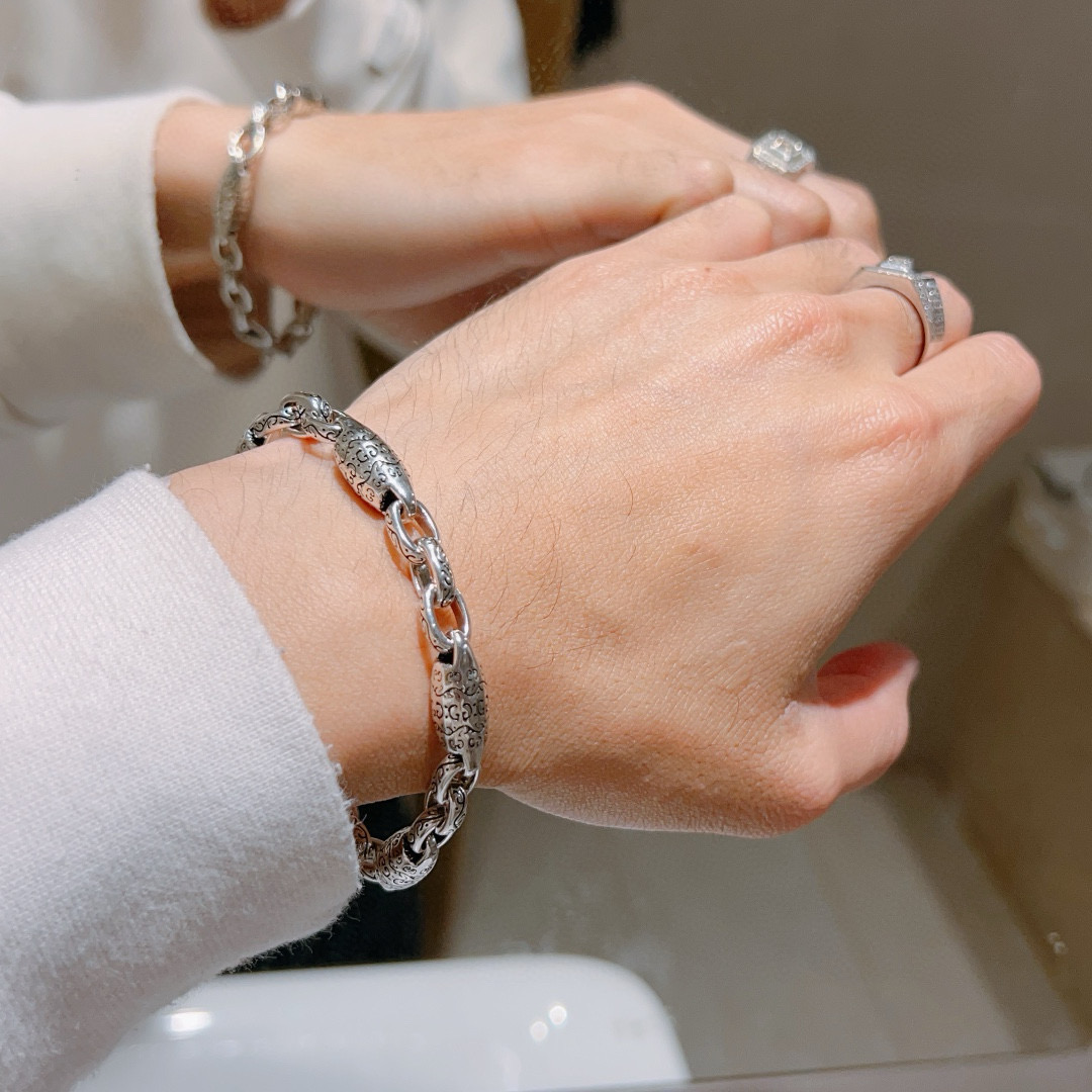 [TOP] GUCCI Men's Classic Bracelet - Silver