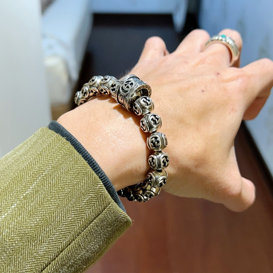 [TOP] GUCCI Men's Classic Bracelet - Silver