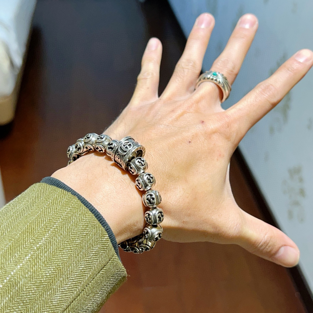[TOP] GUCCI Men's Classic Bracelet - Silver