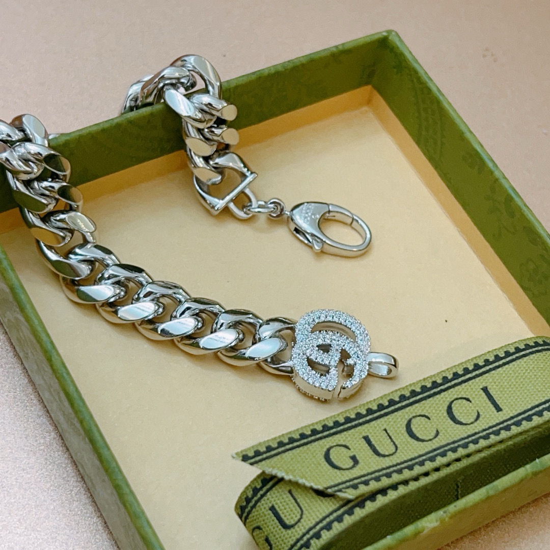 [TOP] GUCCI Men's Classic Bracelet - Silver