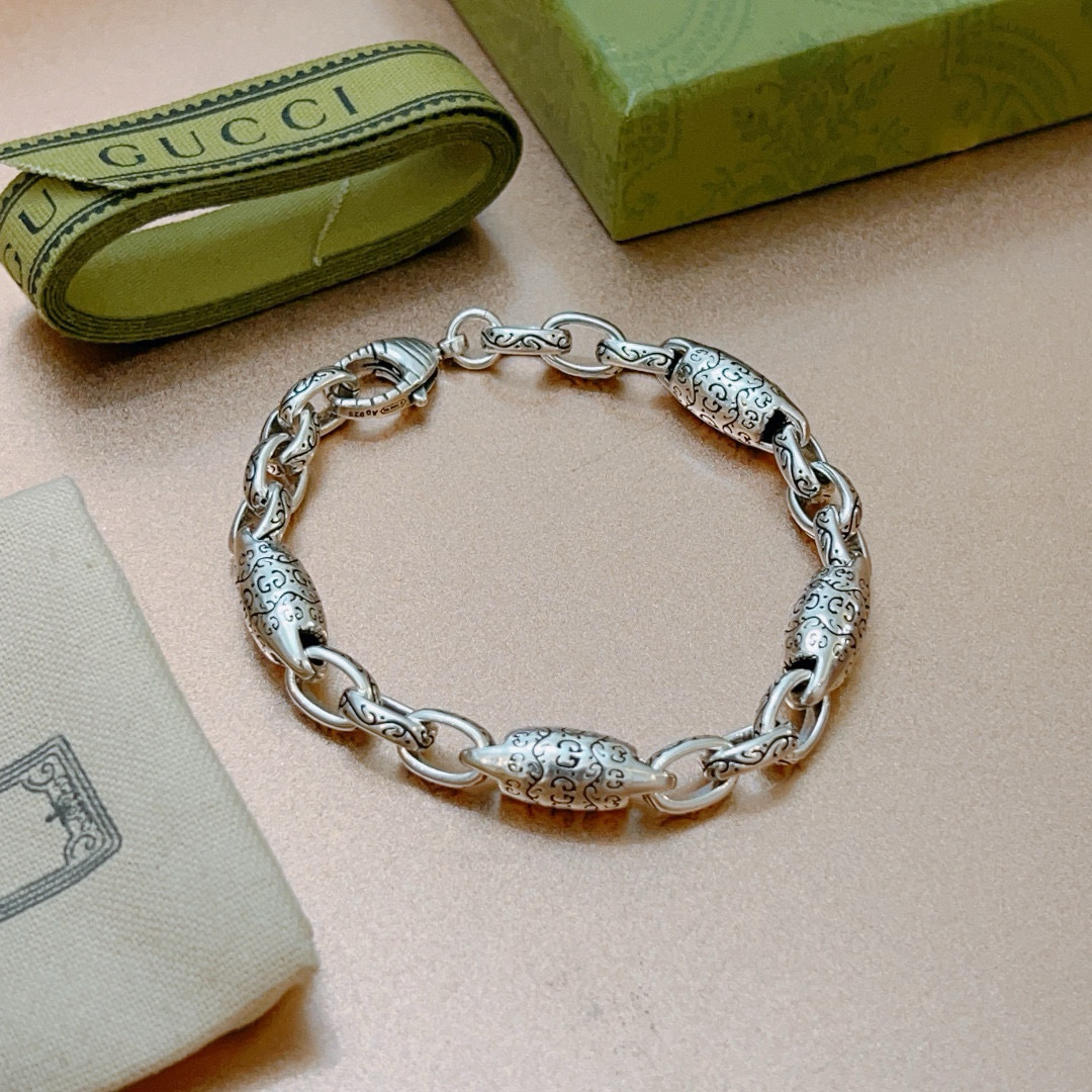 [TOP] GUCCI Men's Classic Bracelet - Silver