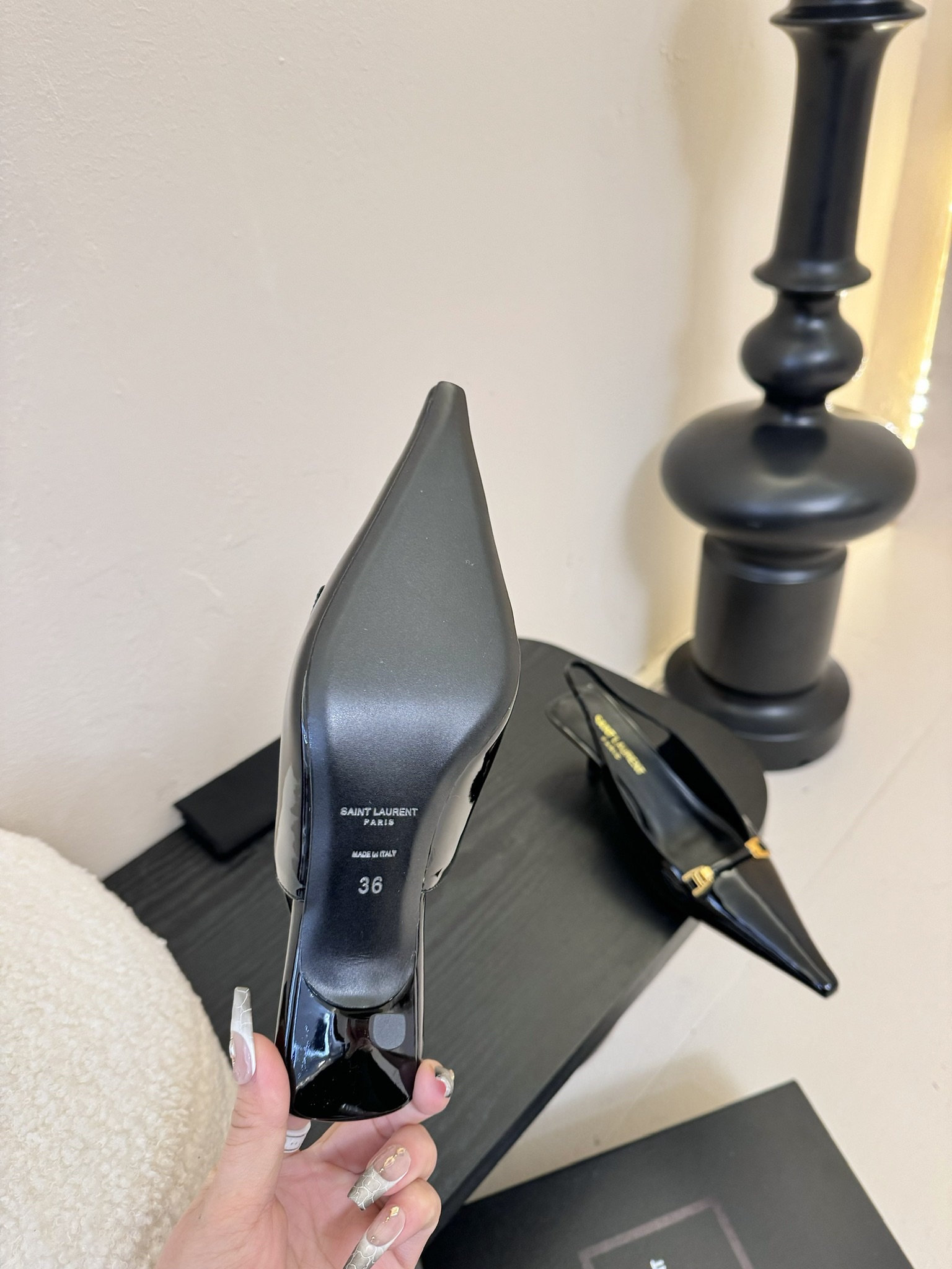 [TOP] Yves Saint Laurent YSL Mules - Black