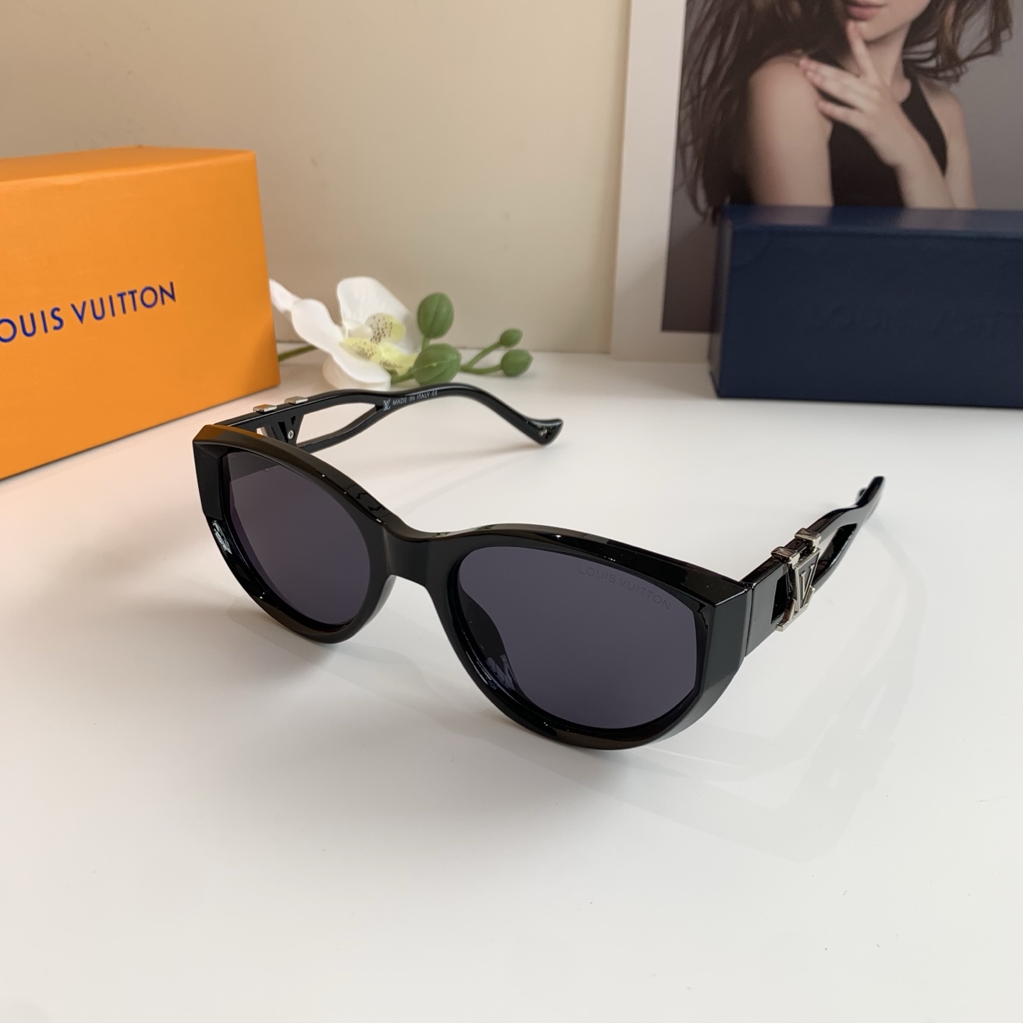 [TOP] Louis Vuitton LV Sunglasses - 2 Color