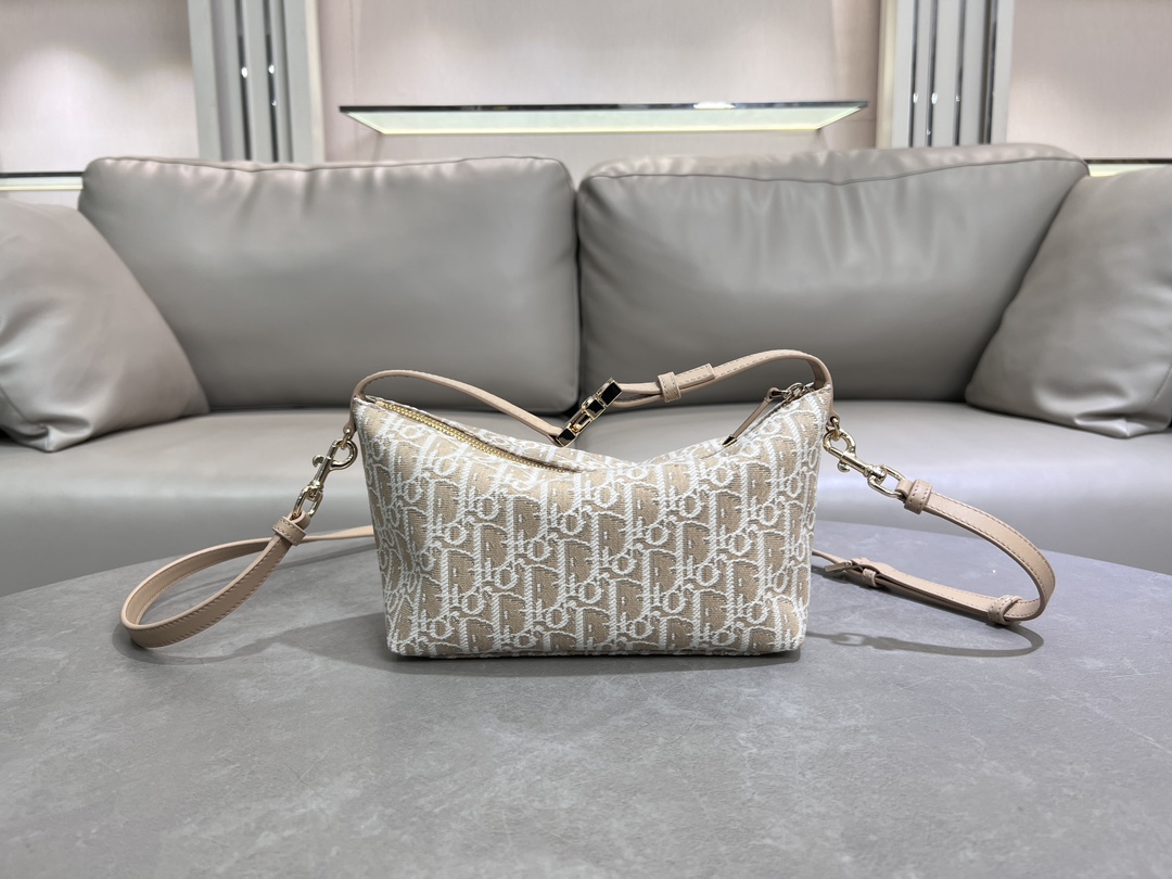 [TOP] Christian Dior Medium Diortravel Nomad Pouch Bag 22×13×9.5cm -Brown