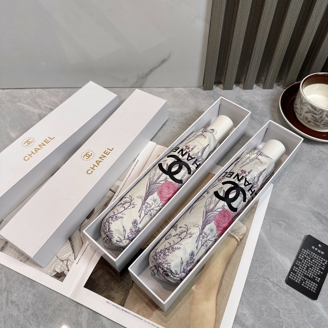 [TOP] CHANEL Umbrella - White