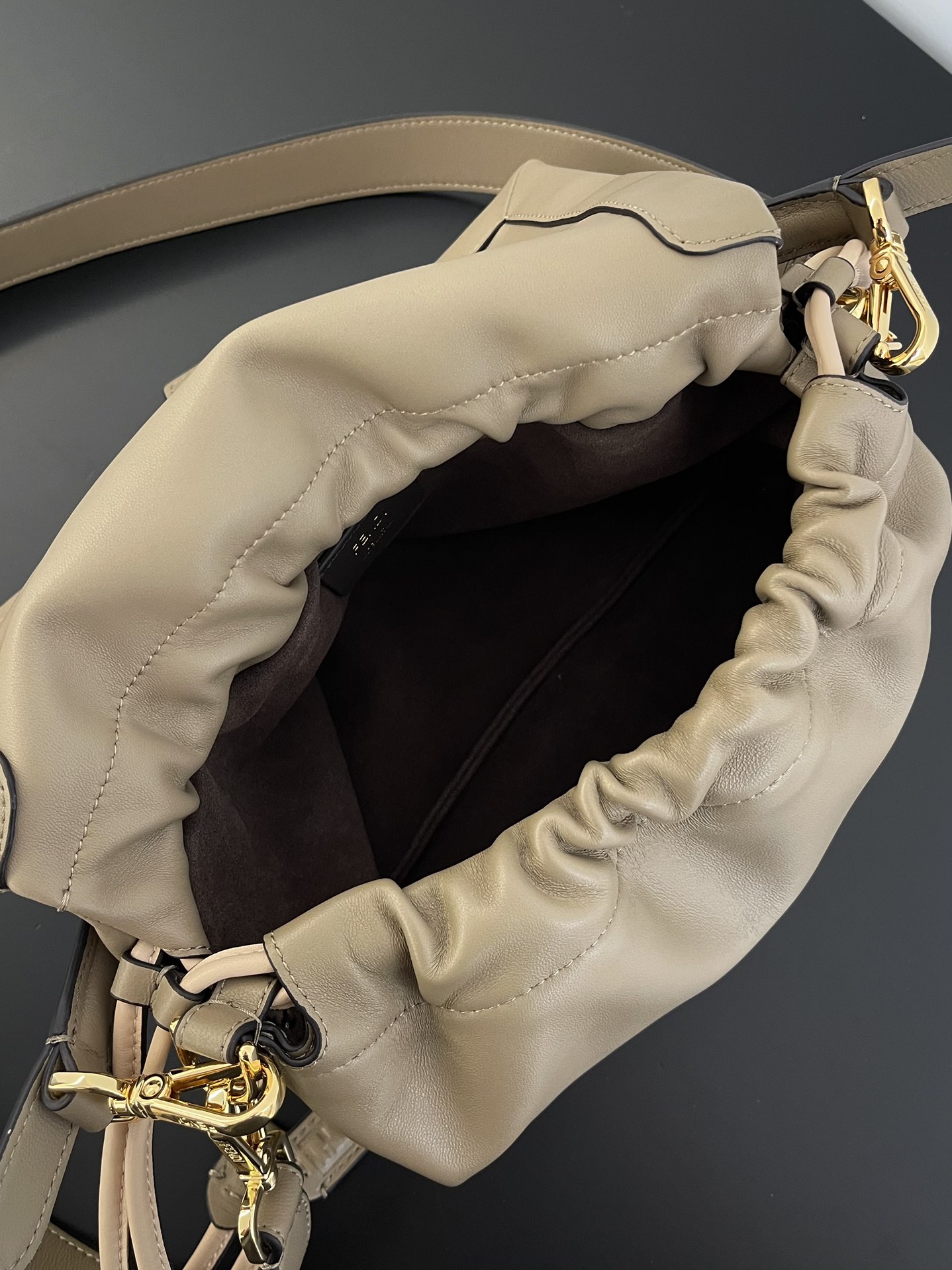 [TOP] FENDI Mamma Baguette Bag 26.5x8.5x18cm - Gray