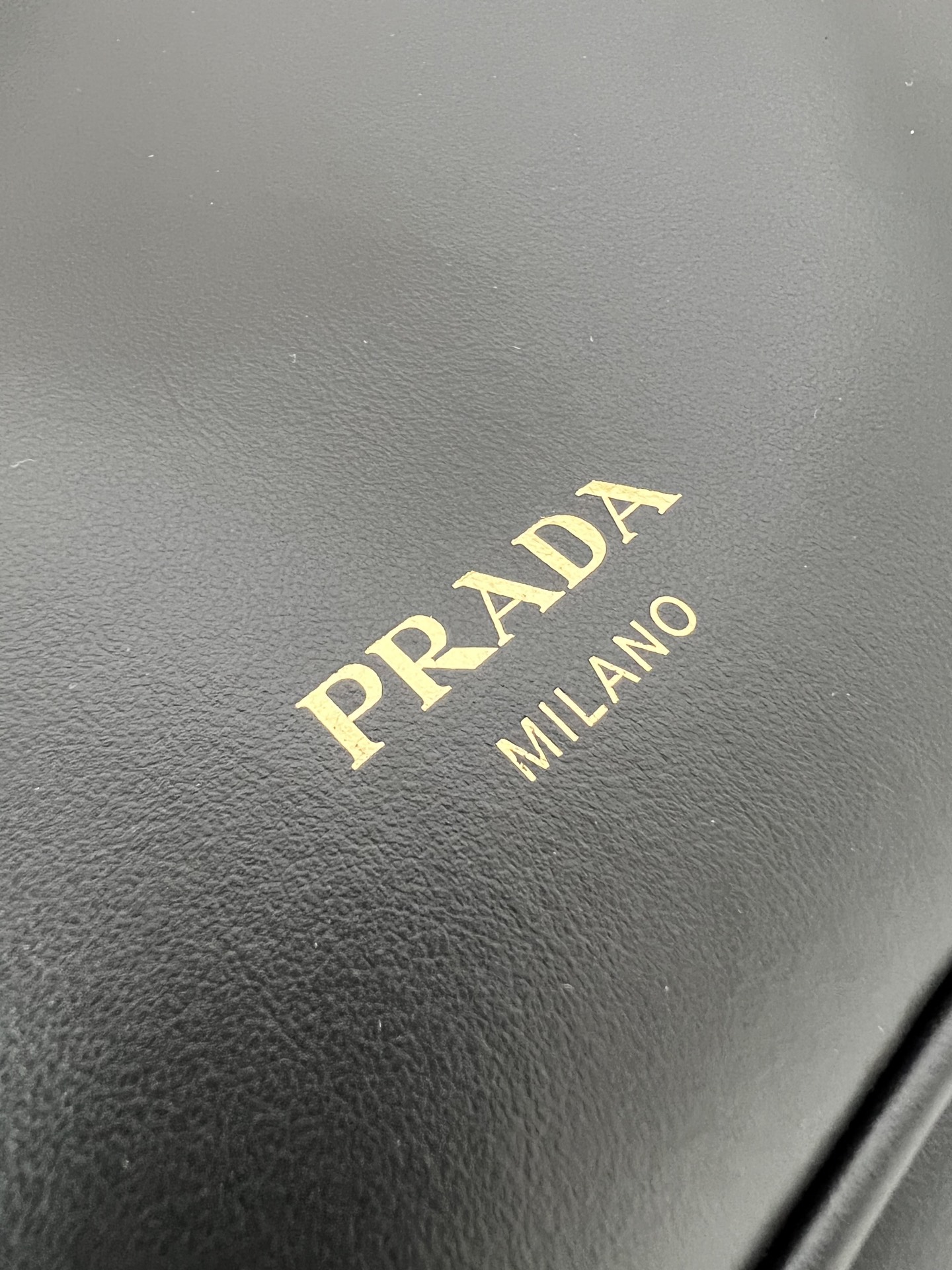 [TOP] PRADA Carey Leather Handbag  31*28*5cm - Black