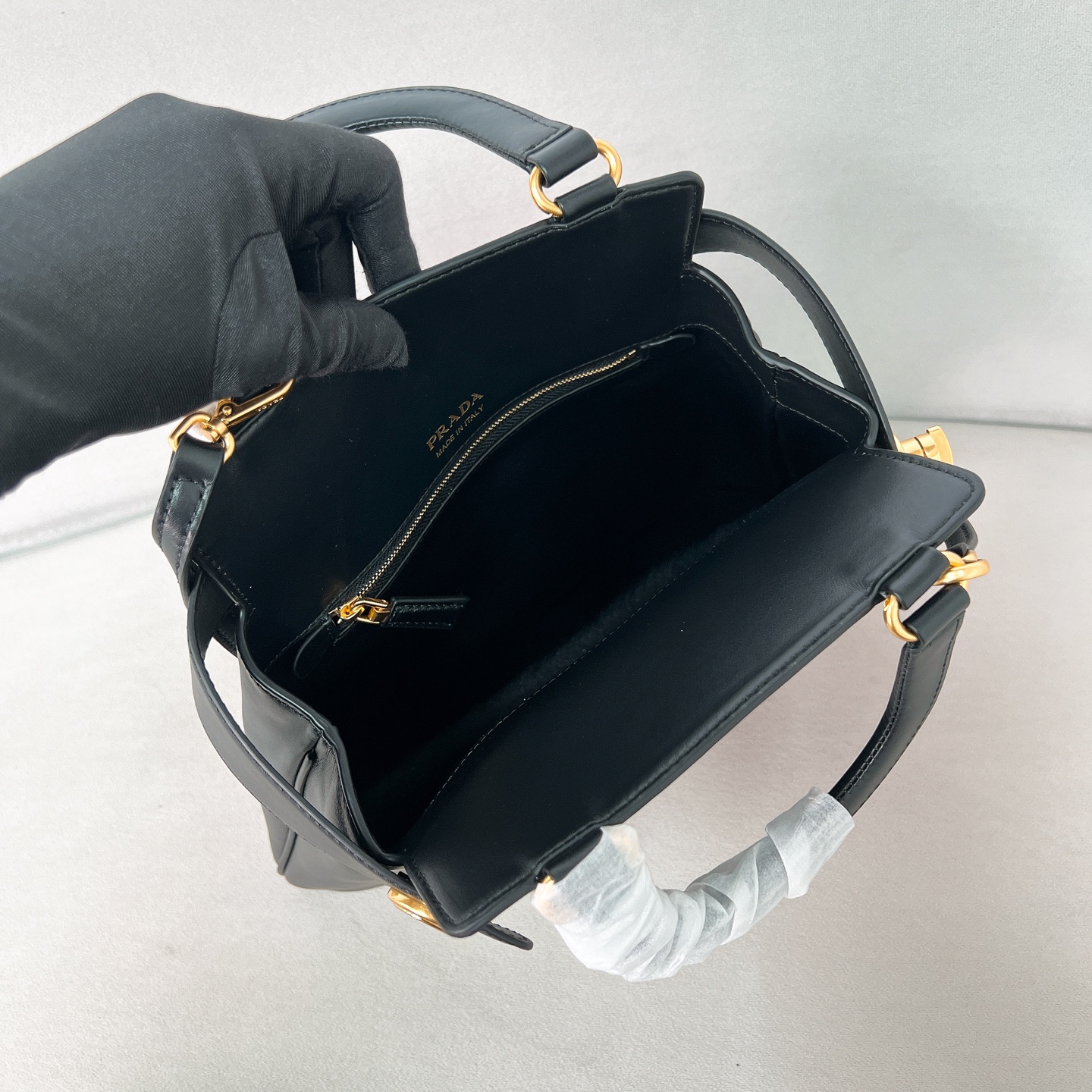 [TOP] PRADA Carey Leather Handbag 30*31*6.5cm - Black