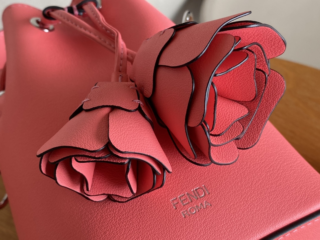 [TOP] FENDI Mon Tresor Bucket Bag 18x12x10cm - Red