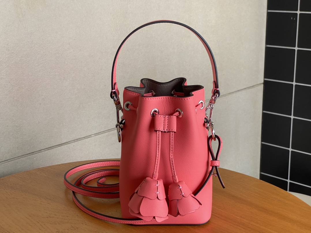 [TOP] FENDI Mon Tresor Bucket Bag 18x12x10cm - Red