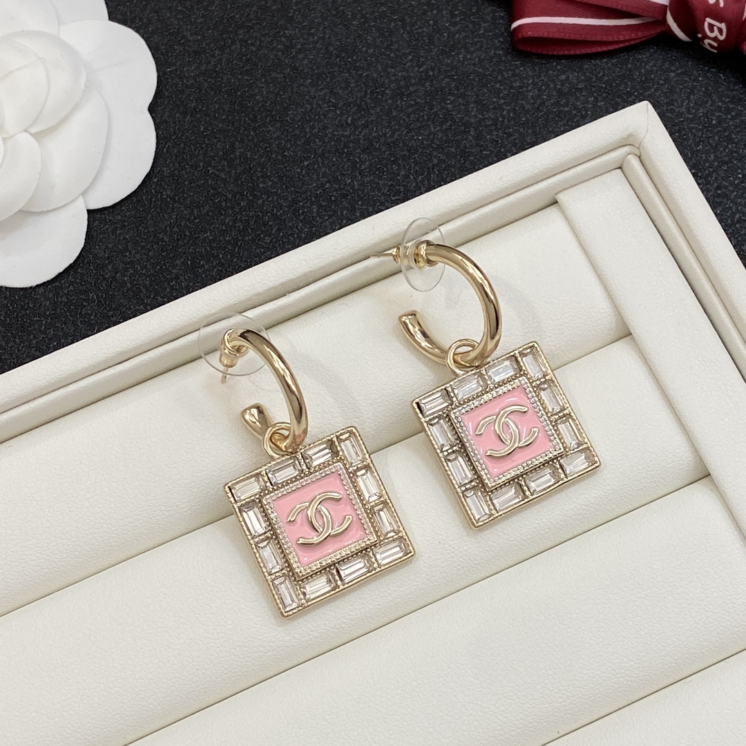 [TOP] CHANEL Earrings- 2 Colors