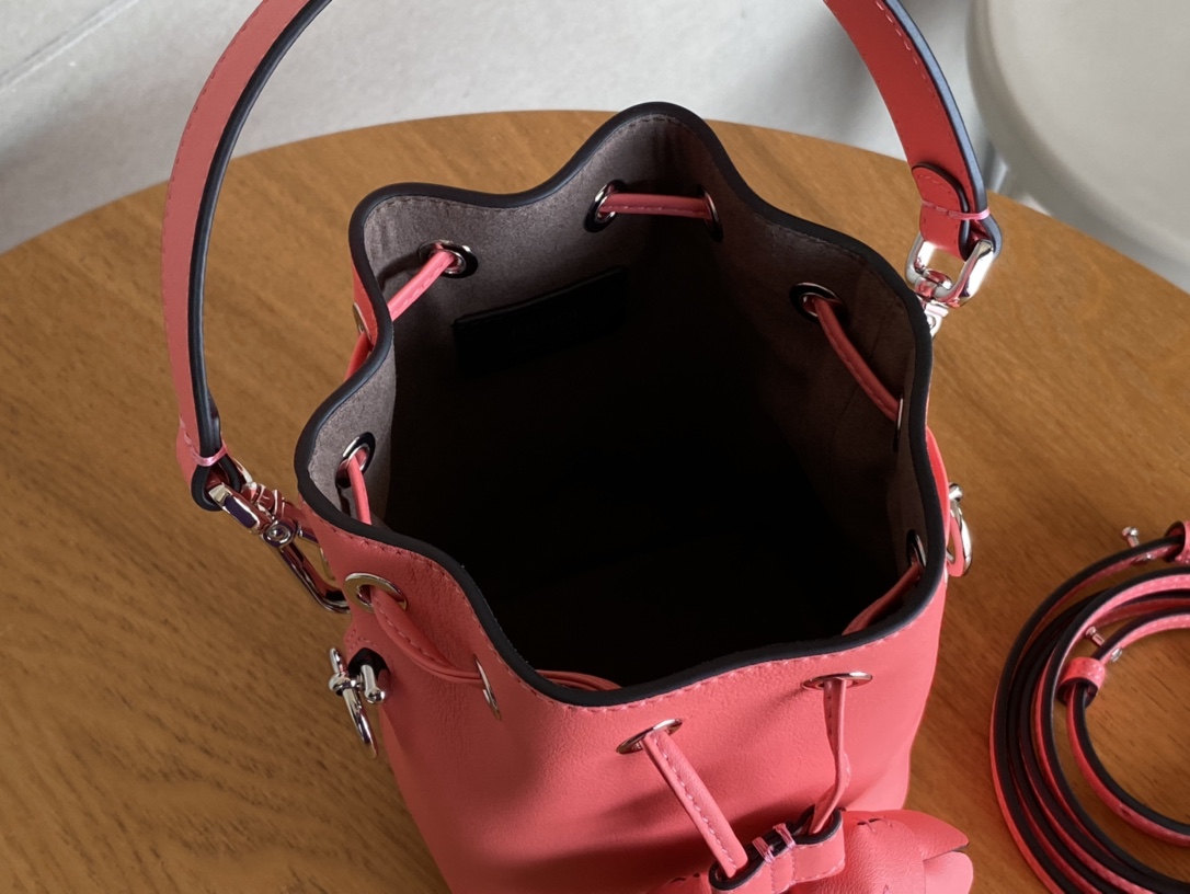 [TOP] FENDI Mon Tresor Bucket Bag 18x12x10cm - Red