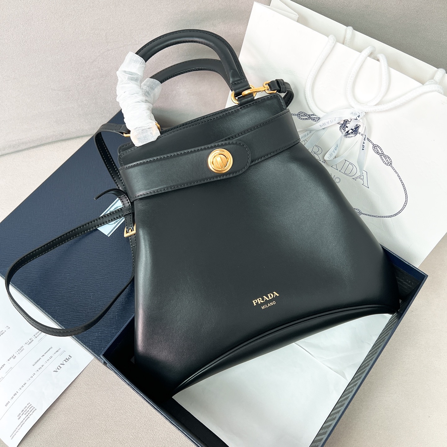 [TOP] PRADA Carey Leather Handbag 30*31*6.5cm - Black