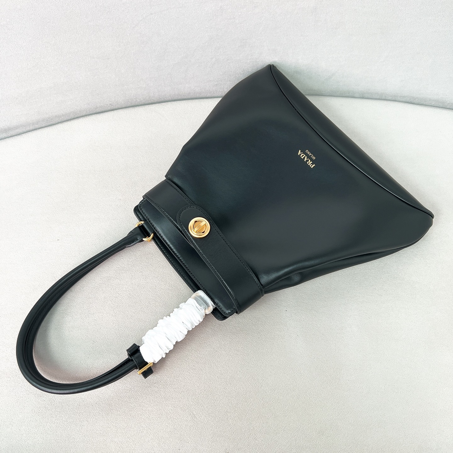 [TOP] PRADA Carey Leather Handbag  31*28*5cm - Black