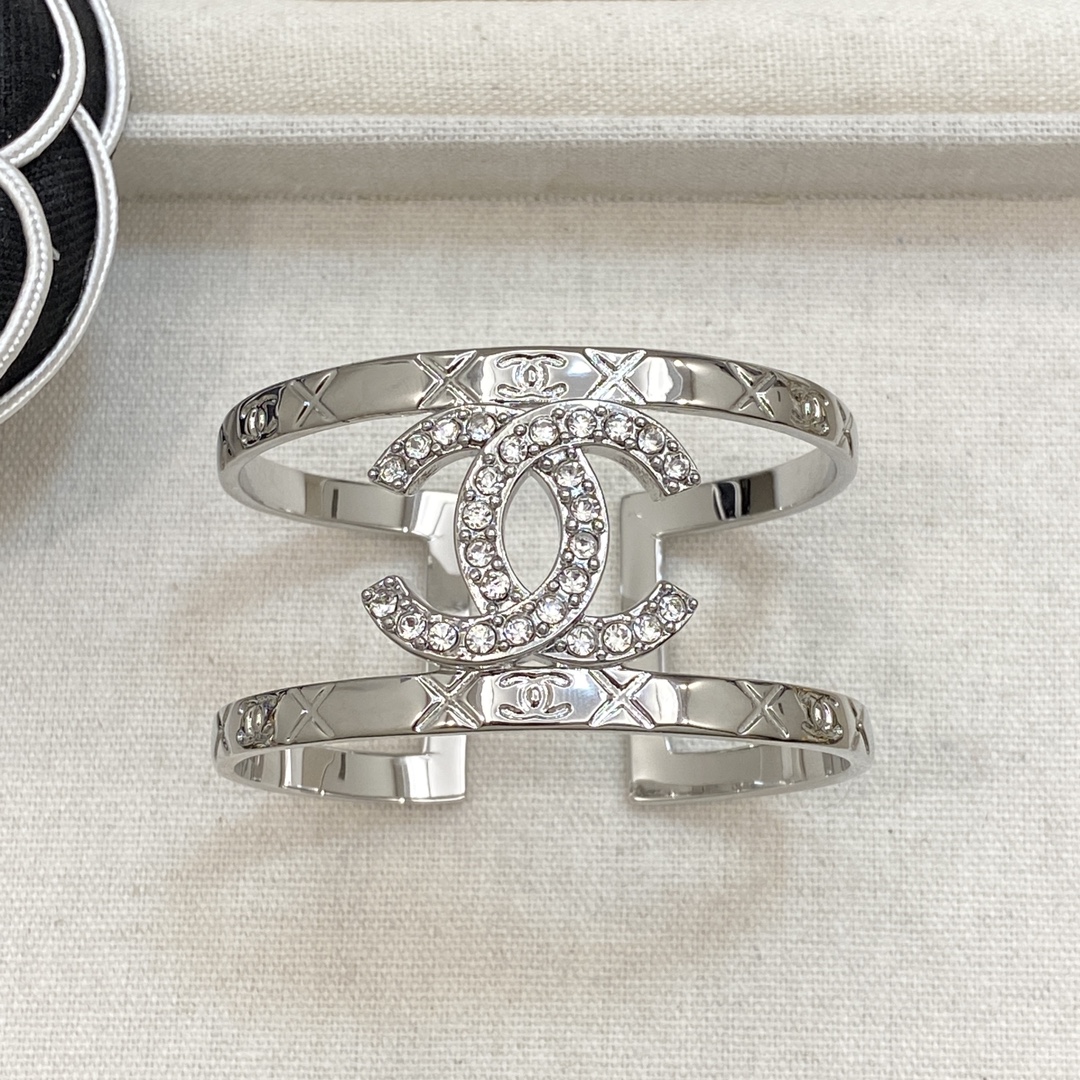 [TOP] CHANEL Bracelet - 2 Colors