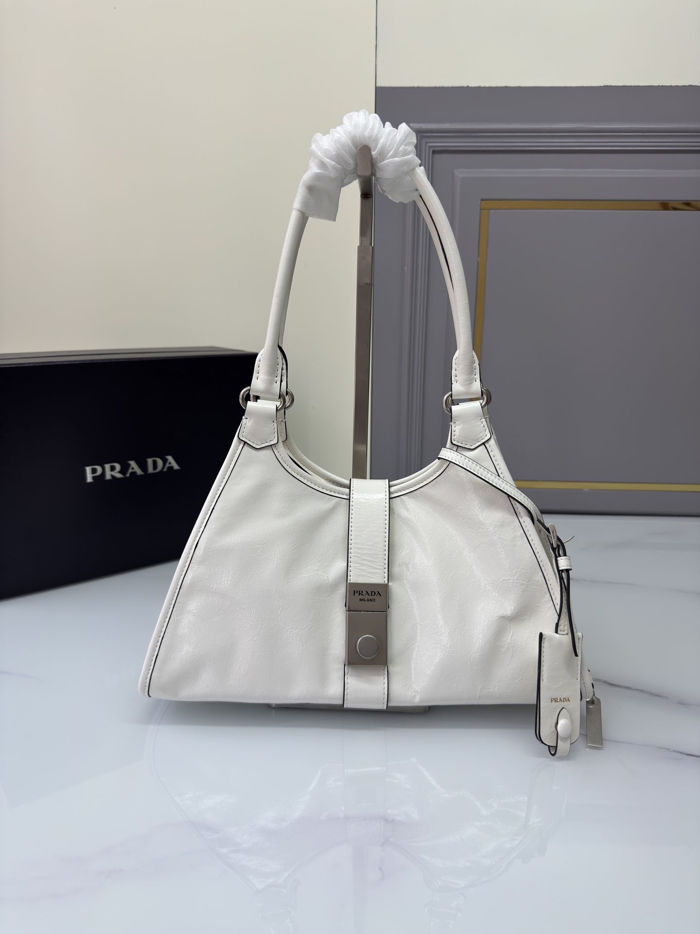 [TOP] PRADA Handbag Oil Wax 30.5x17.5x9cm - 5 Colour