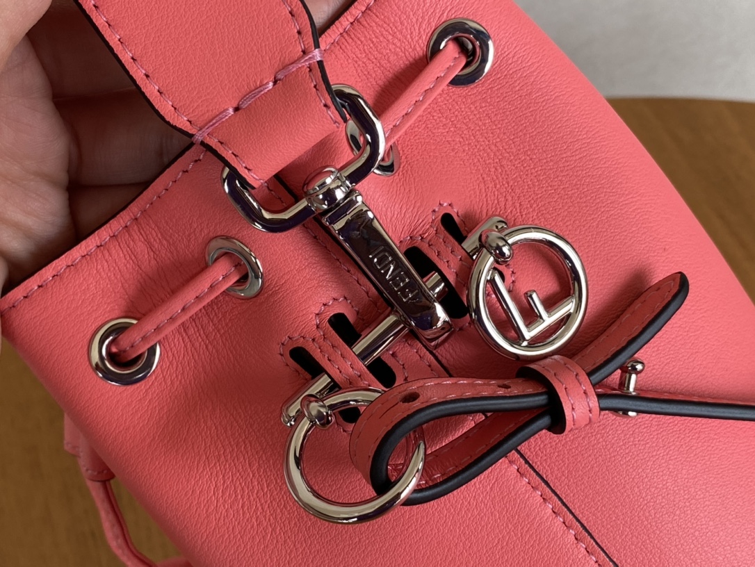 [TOP] FENDI Mon Tresor Bucket Bag 18x12x10cm - Red