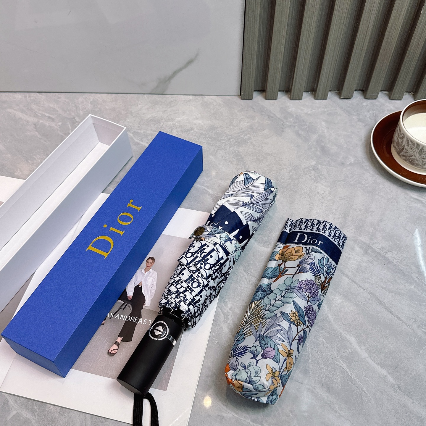 [TOP] Christian Dior Umbrella - Blue