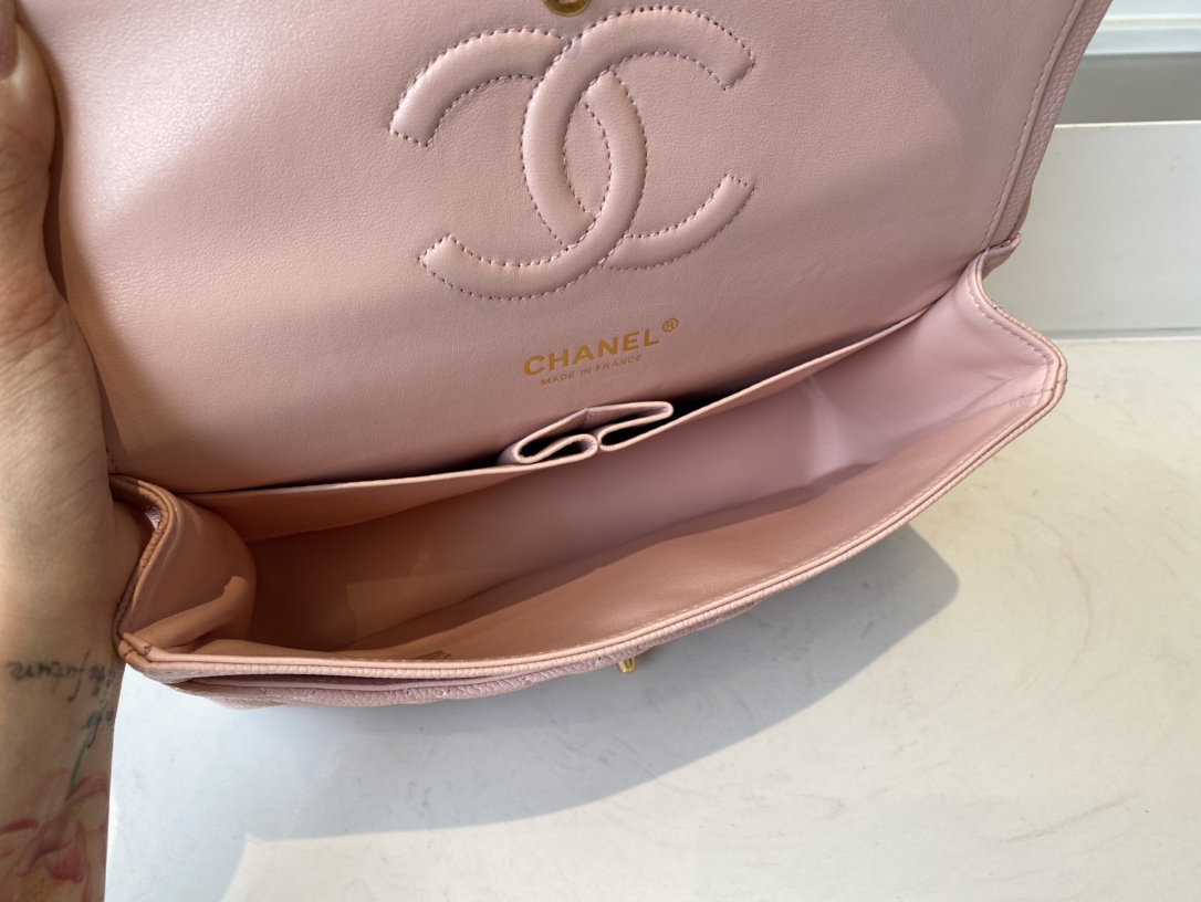 [TOP] CHANEL Classic Flap Bag Caviar Medium 25.5cm – 2 Colors