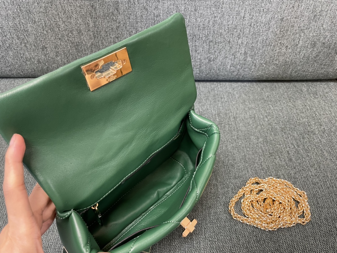 [TOP] VALENTINO Roman Stud Bags 23x16x8cm - Green