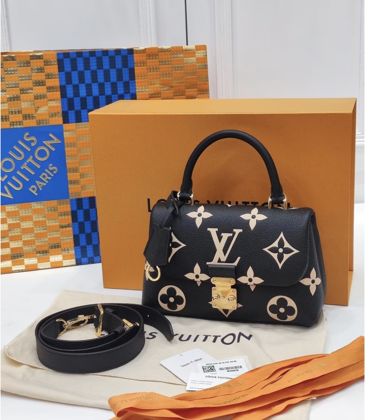 [TOP] Louis Vuitton LV Madeleine BB Bag  - Black
