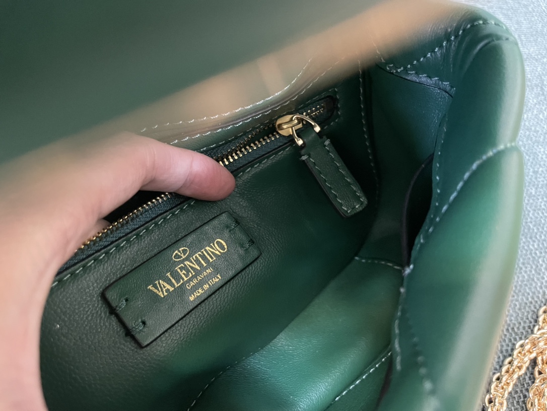 [TOP] VALENTINO Roman Stud Bags 23x16x8cm - Green