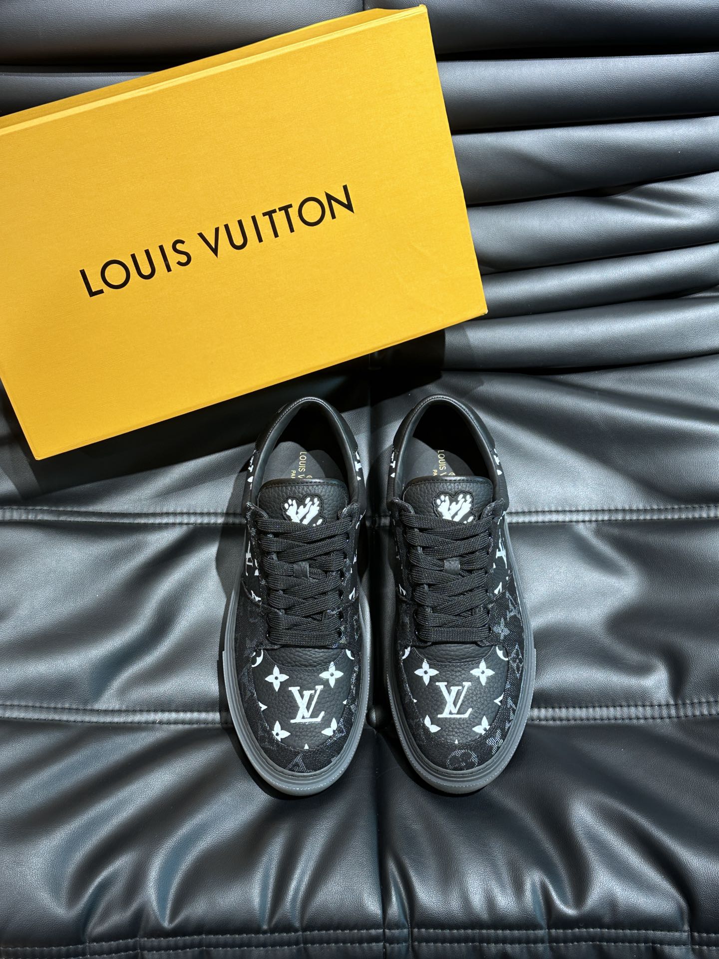 [TOP] Louis Vuitton LV Men's Casual Shoes - 4 Colors