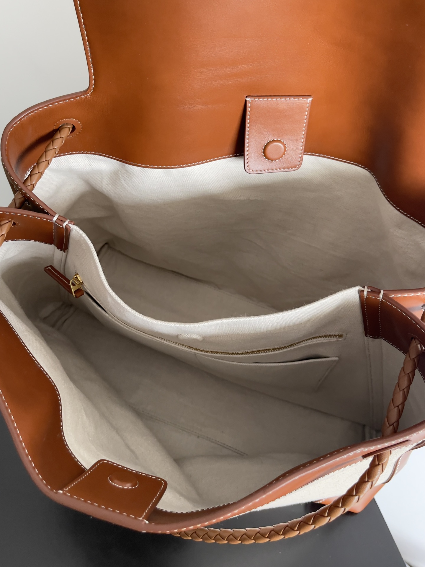 [TOP] Bottega Veneta BV Andiamo Crossbody Bag Leather/Canvas 48x40x20cm - Brown