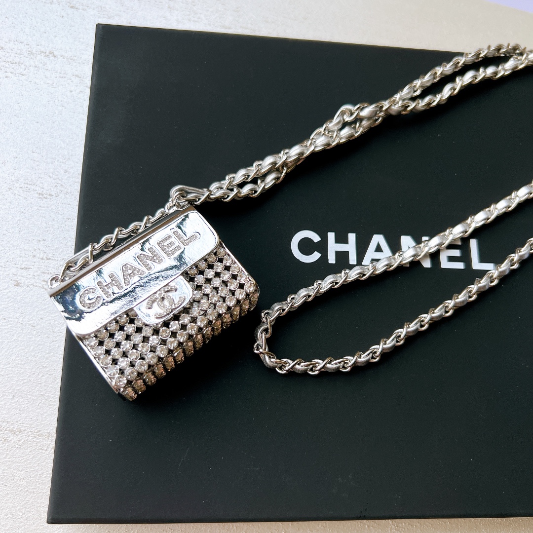 [TOP] CHANEL Waist Chain With Mini bag - Silver/Gold