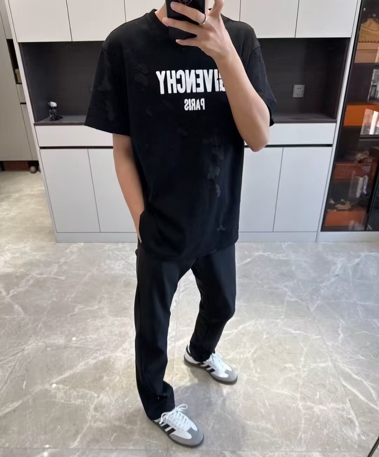 Only One [TOP] Givenchy Men's/Women's Printed T-shirt - White - No refund or exchange