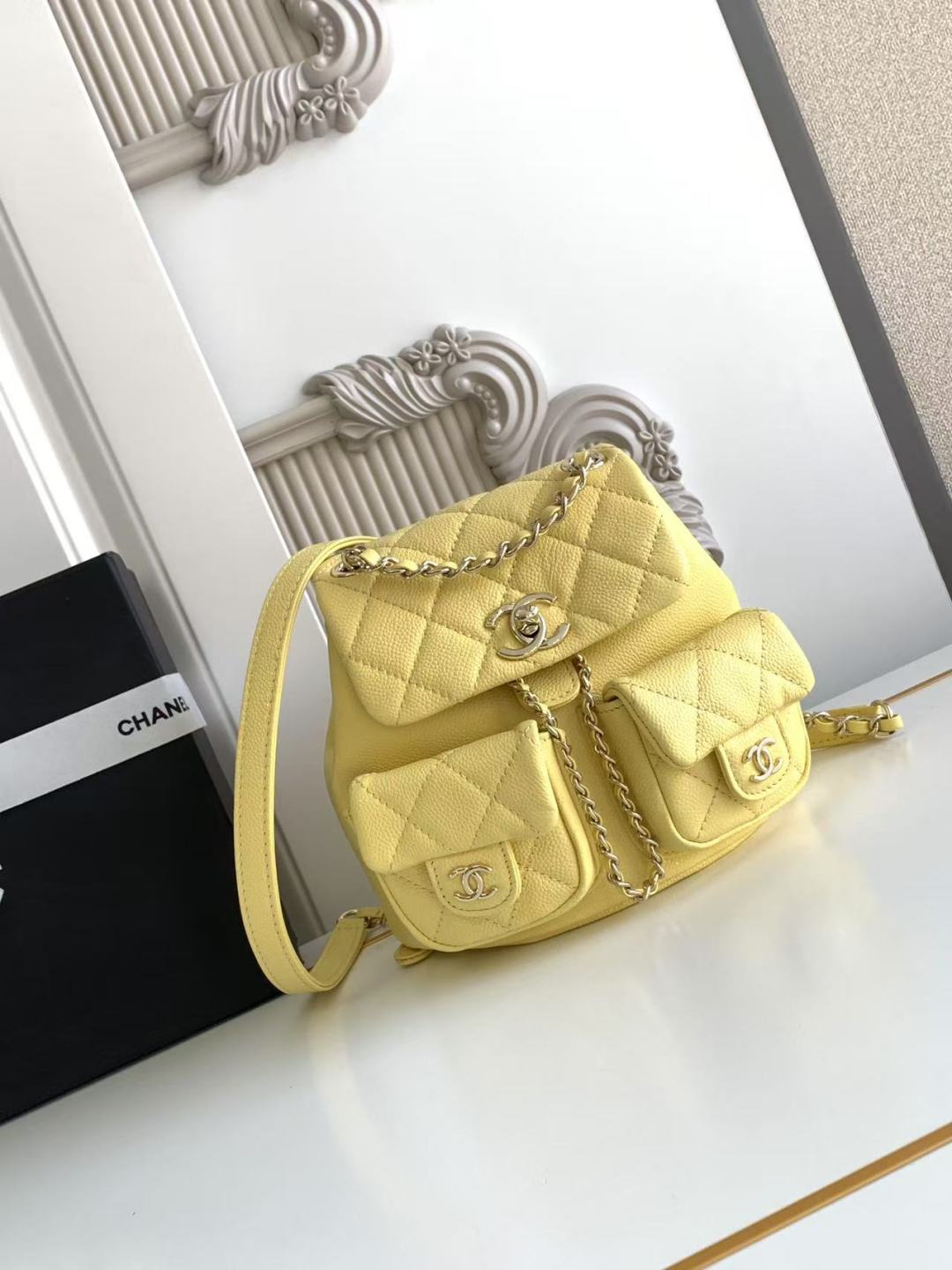[TOP] CHANEL Duma Backpack Bag Lychee Pattern Cowhide 17.5x16.5x10cm - Yellow