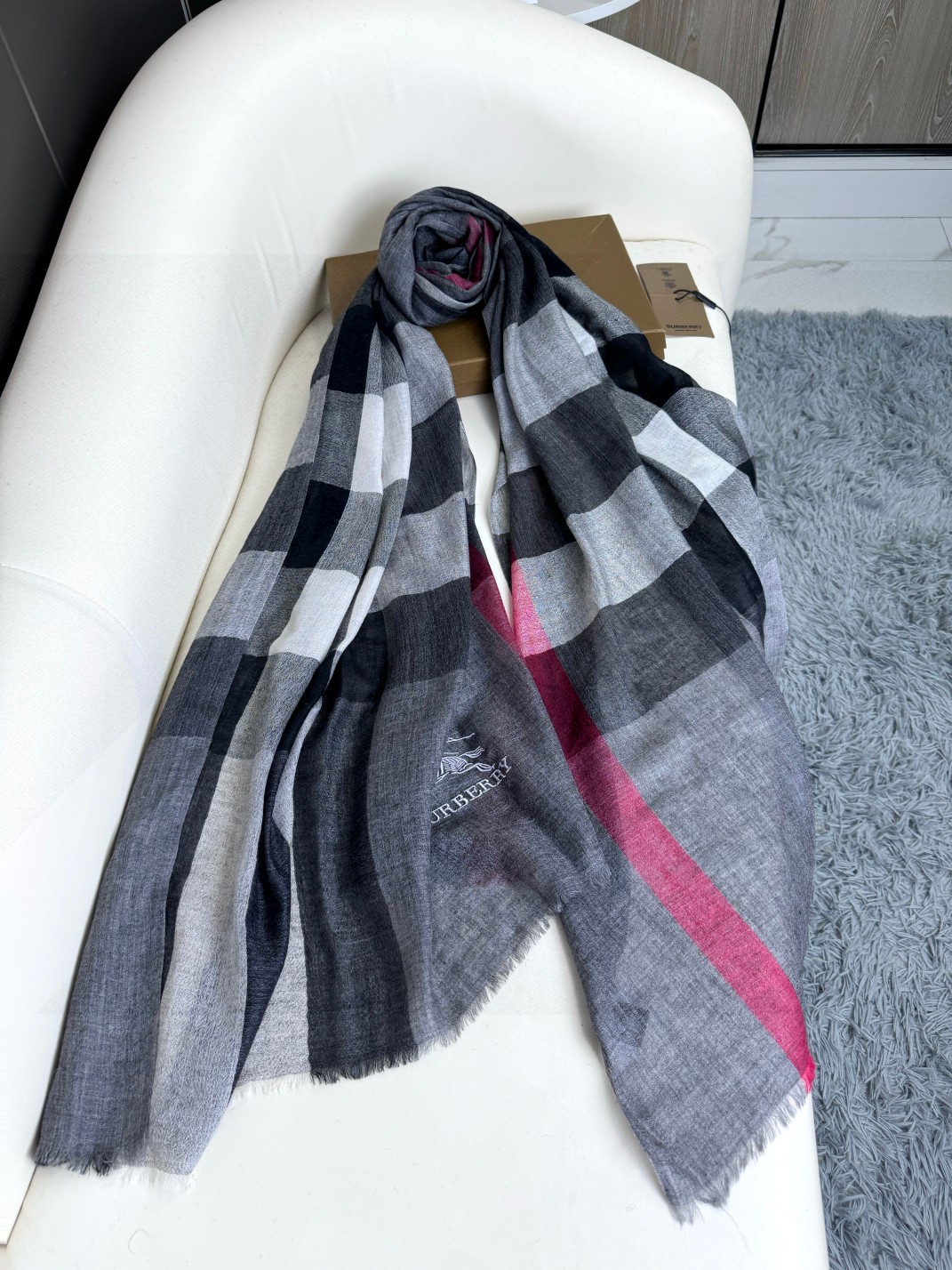 [TOP] BURBERRY Cashmere Scarf 90x200 cm - 4 Colors