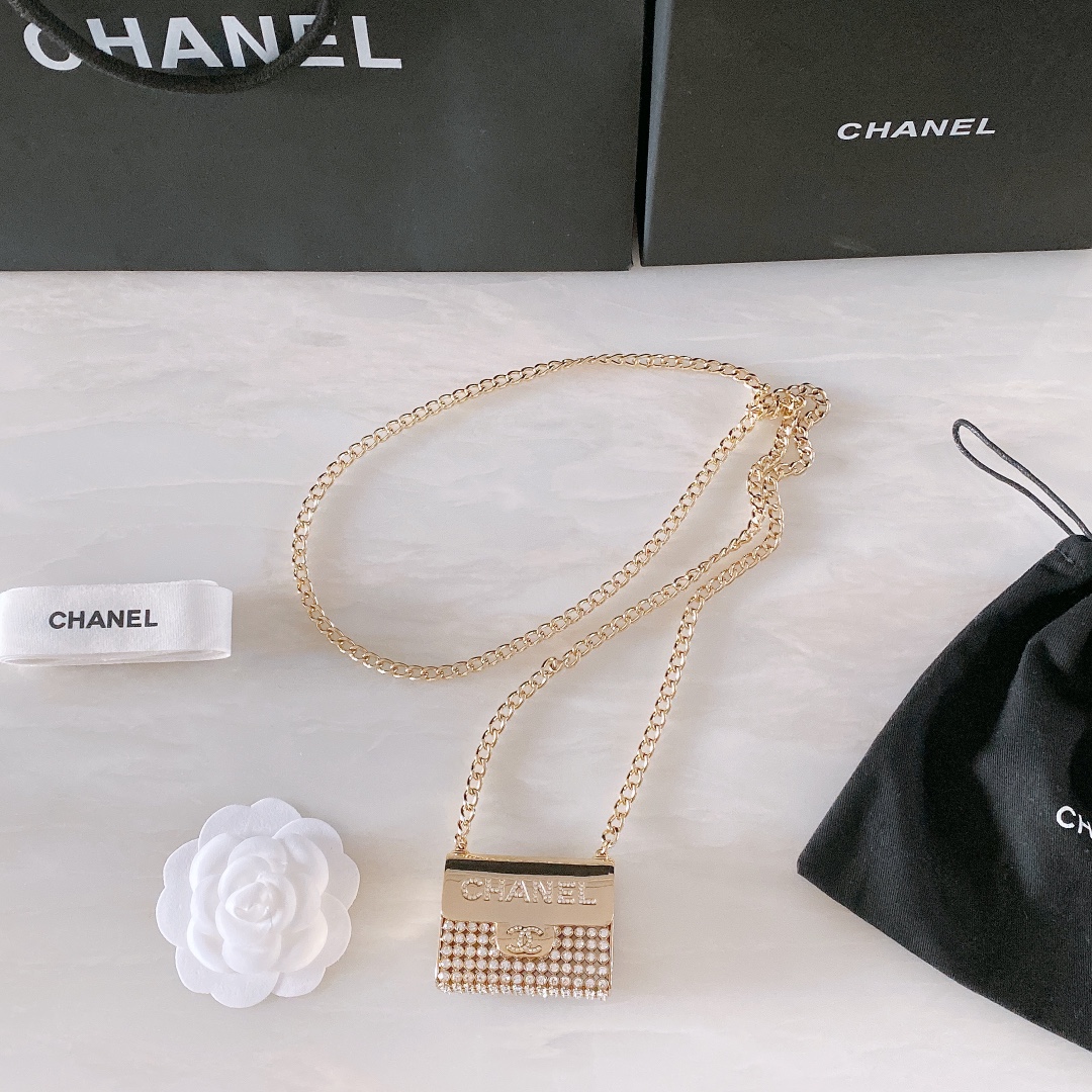 [TOP] CHANEL Waist Chain With Mini bag - Silver/Gold