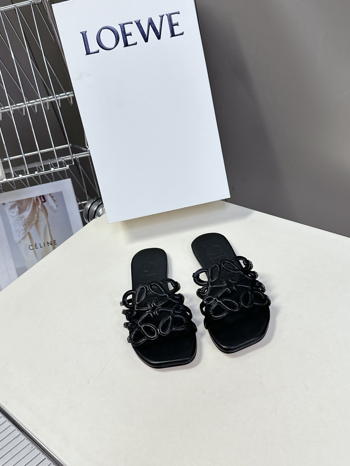 [TOP] LOEWE Slippers  - 3 Color