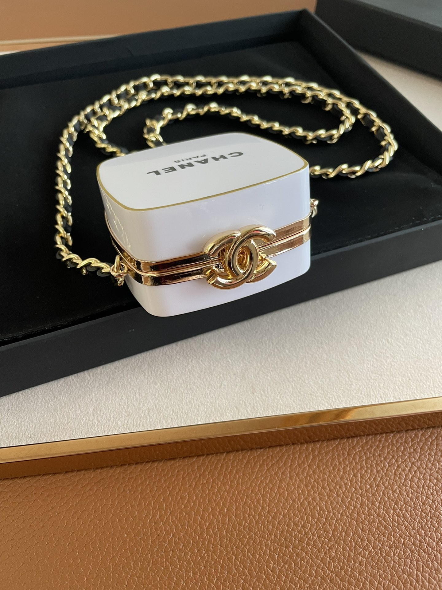 [TOP] CHANEL Versatile Belt - Gold