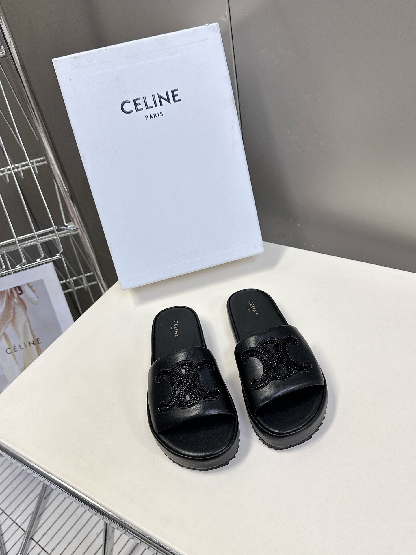 [TOP] CELINE Slippers - 3 Colors