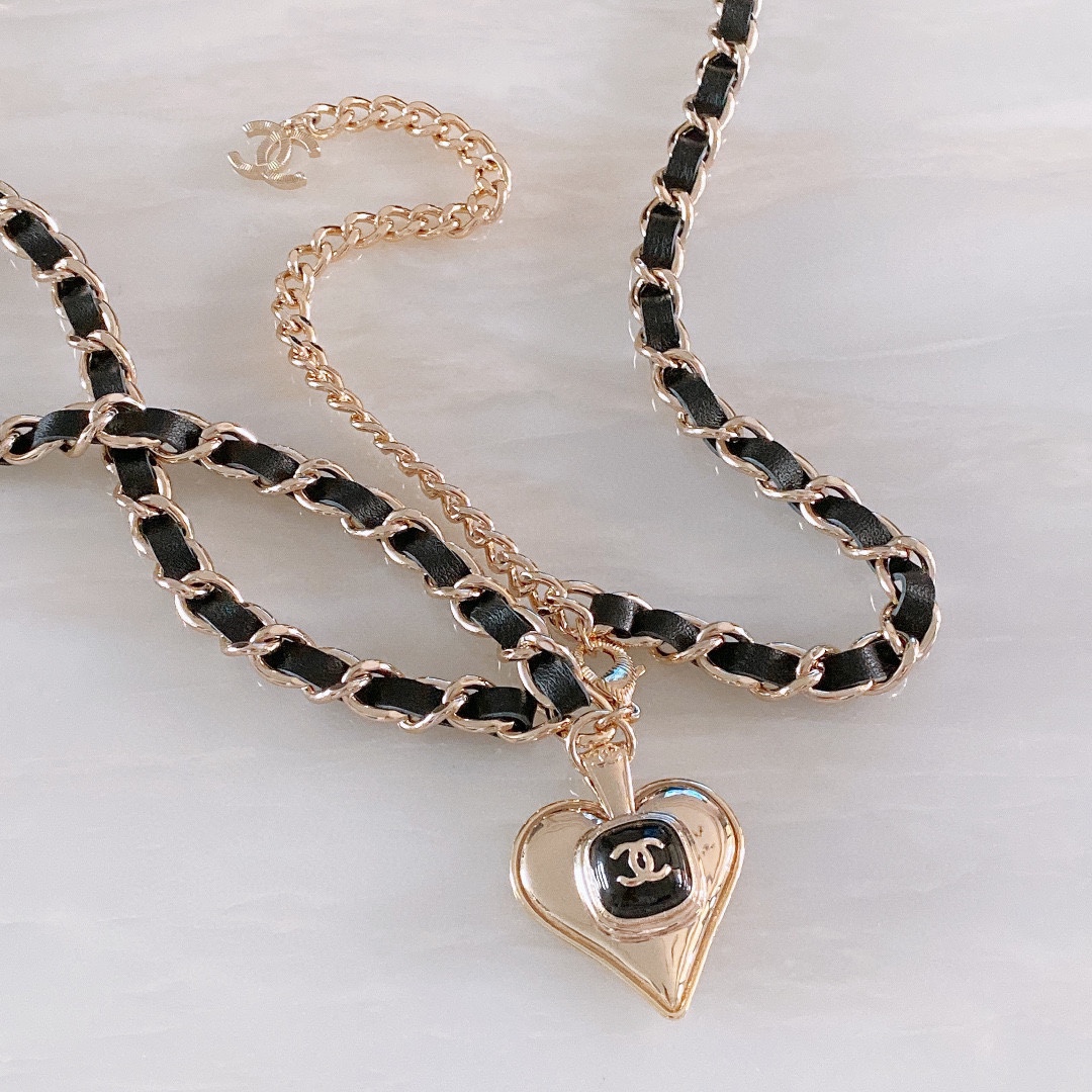 [TOP] CHANEL Waist Chain - Rose Gold