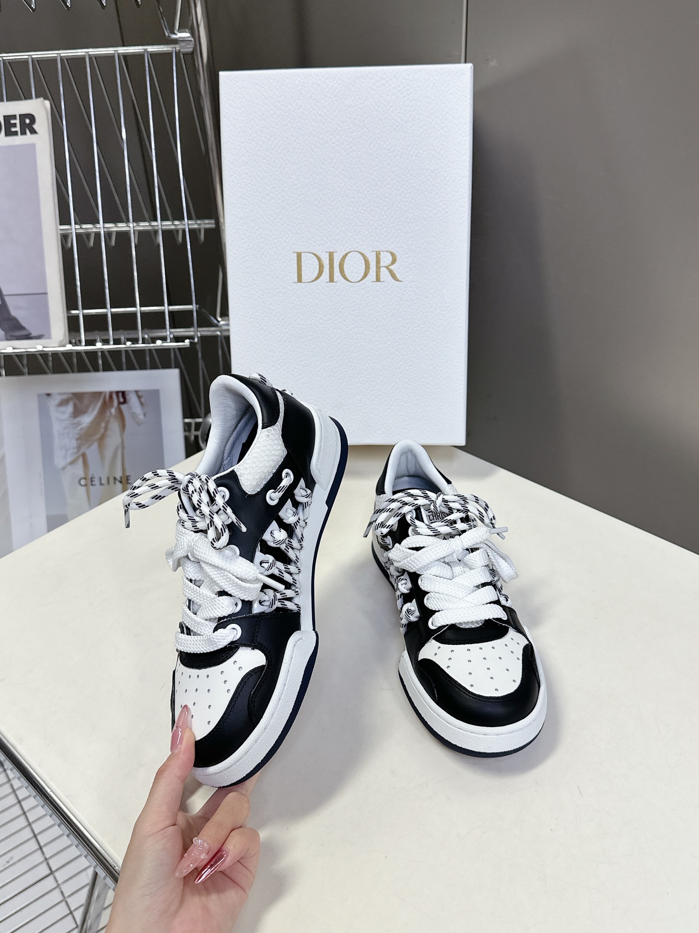 [TOP] Christian Dior Sneakers - 2 Colour