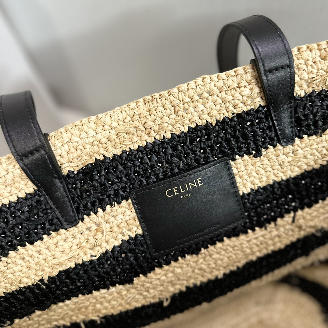 [TOP] CELINE Bucket Bag 22× 30× 14cm - Black