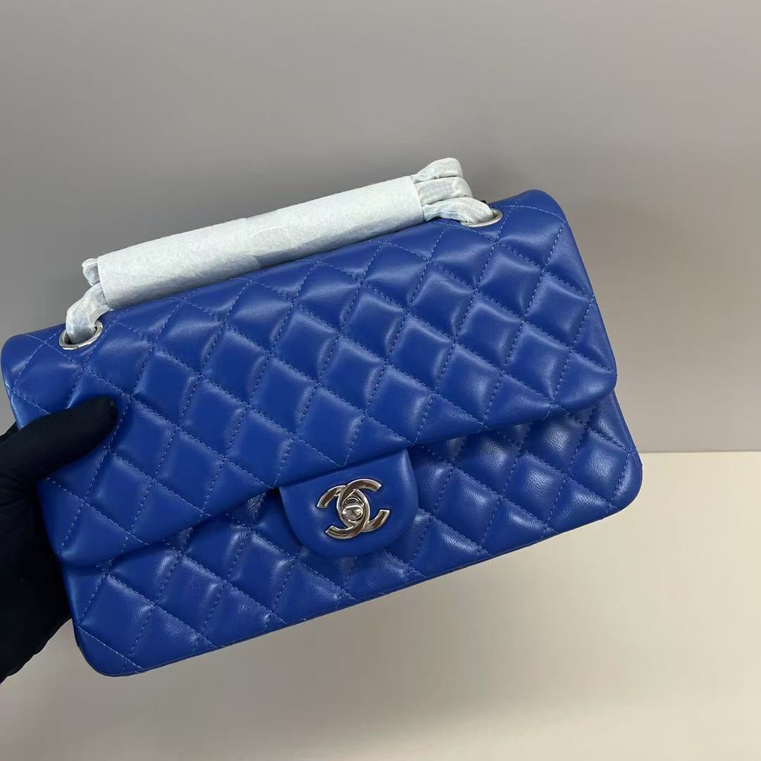 [TOP] CHANEL Classic Flap Bag  25cm – Dark Blue & SHW