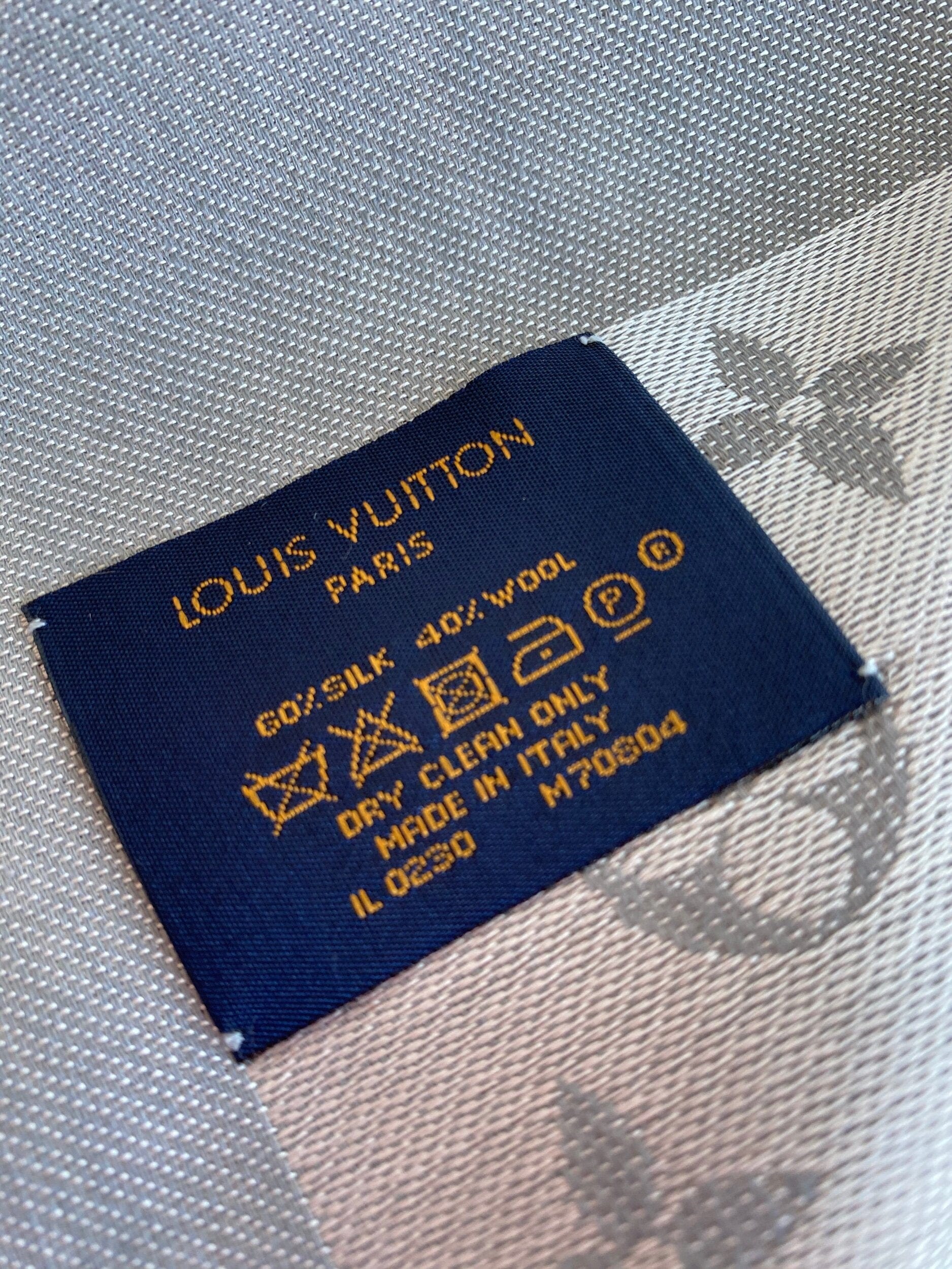 [TOP] Louis Vuitton LV  Scarf  - Grey