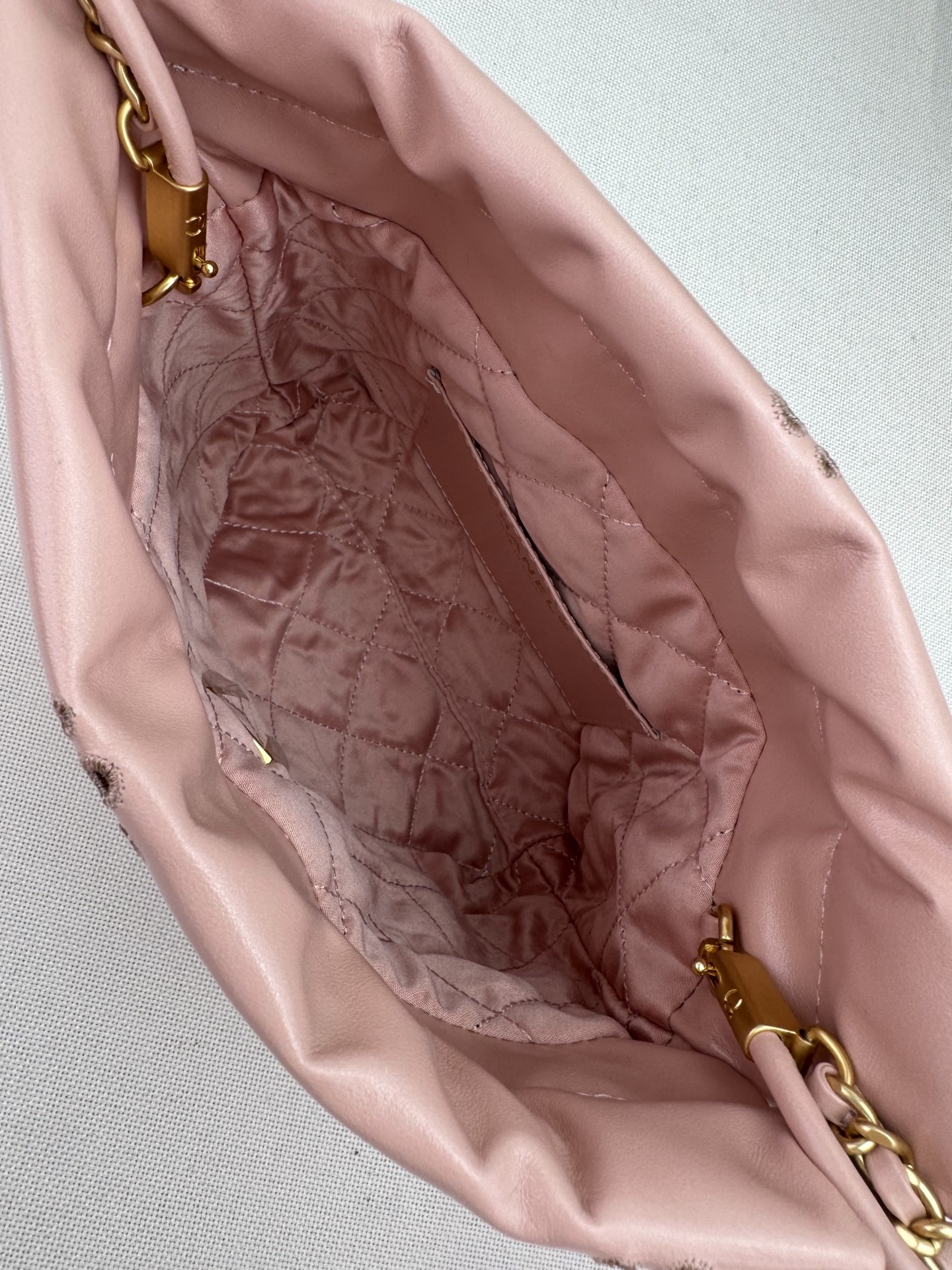 [TOP] CHANEL mini22 Gold Chain Small Bag 19*20*6 cm - 4 Colour